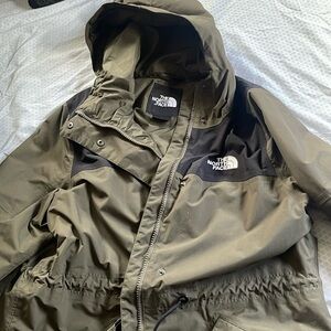 Women’s north face coat